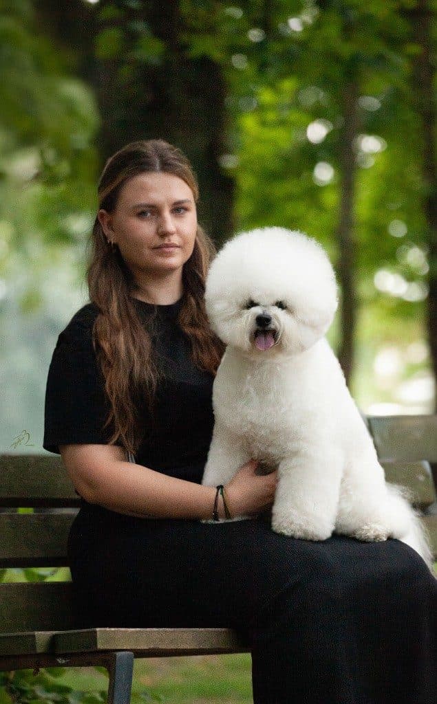 Samanta Čečytė su šunimi